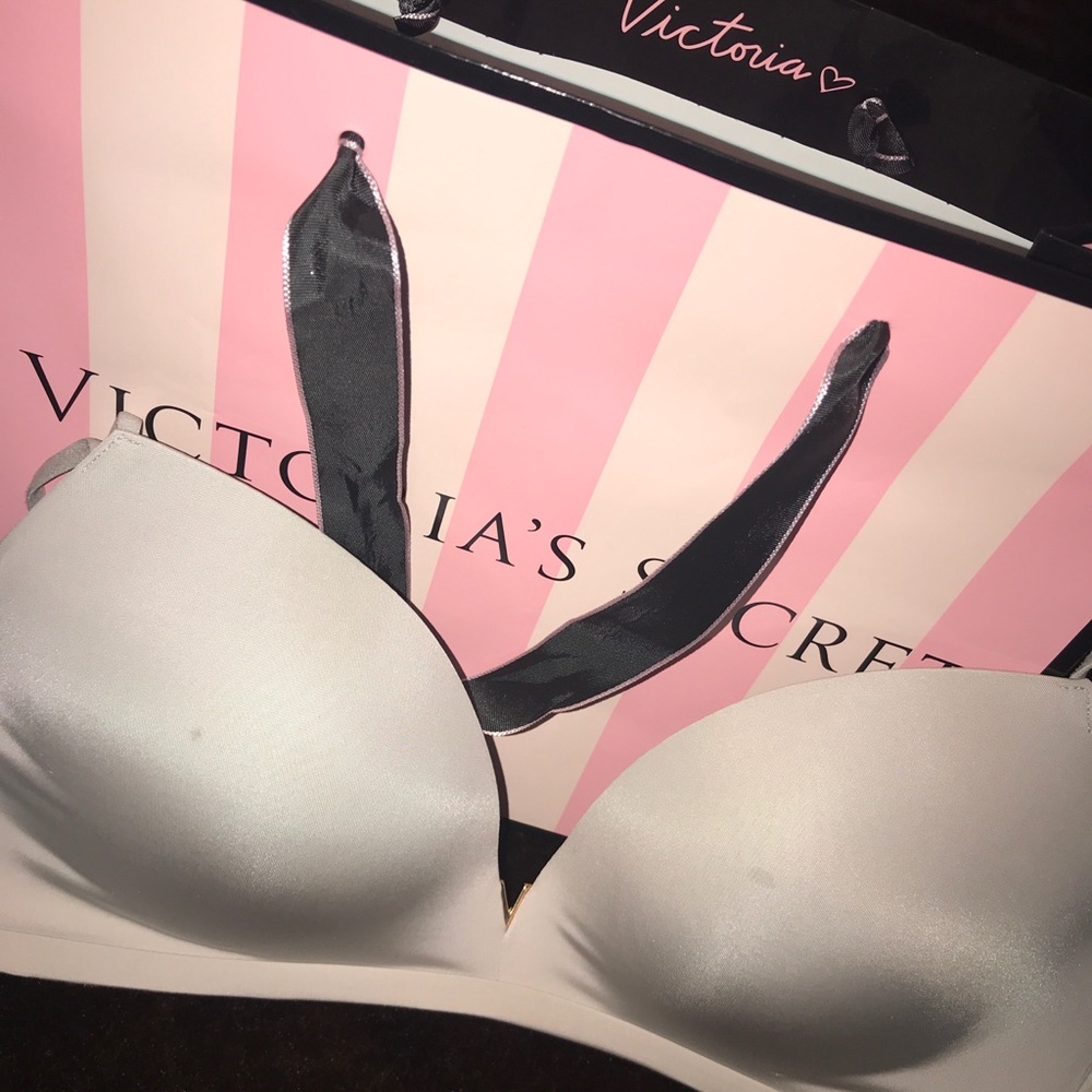 Victoria Secret Tshirt bra